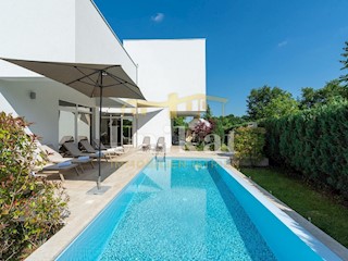 Haus - Verkauf - ISTARSKA - ROVINJ - ROVINJ